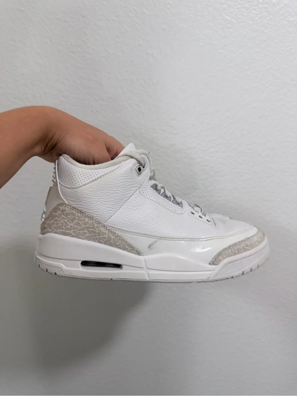 Jordan retro 3 white